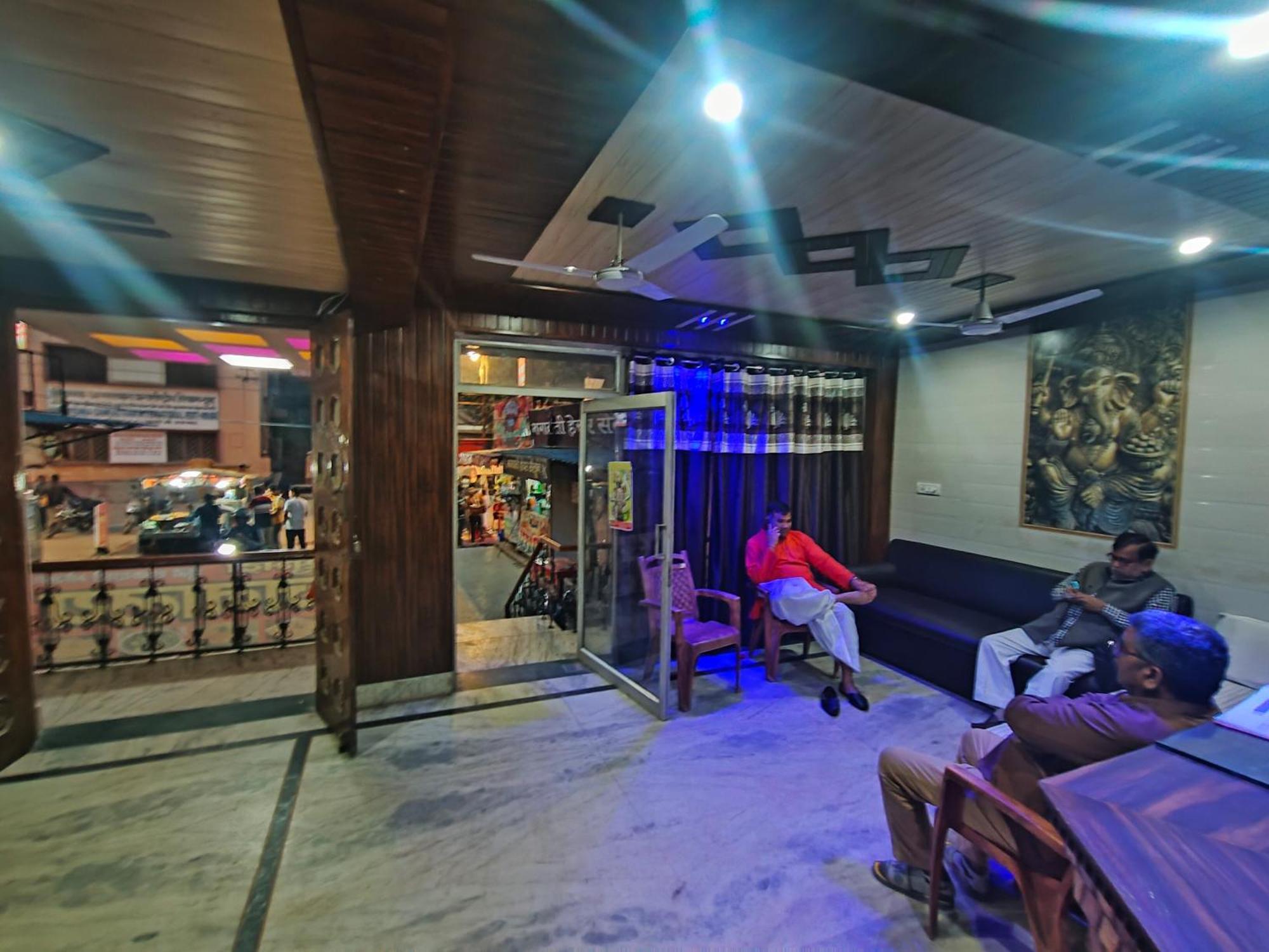 Sgh Guest House 마투라 외부 사진