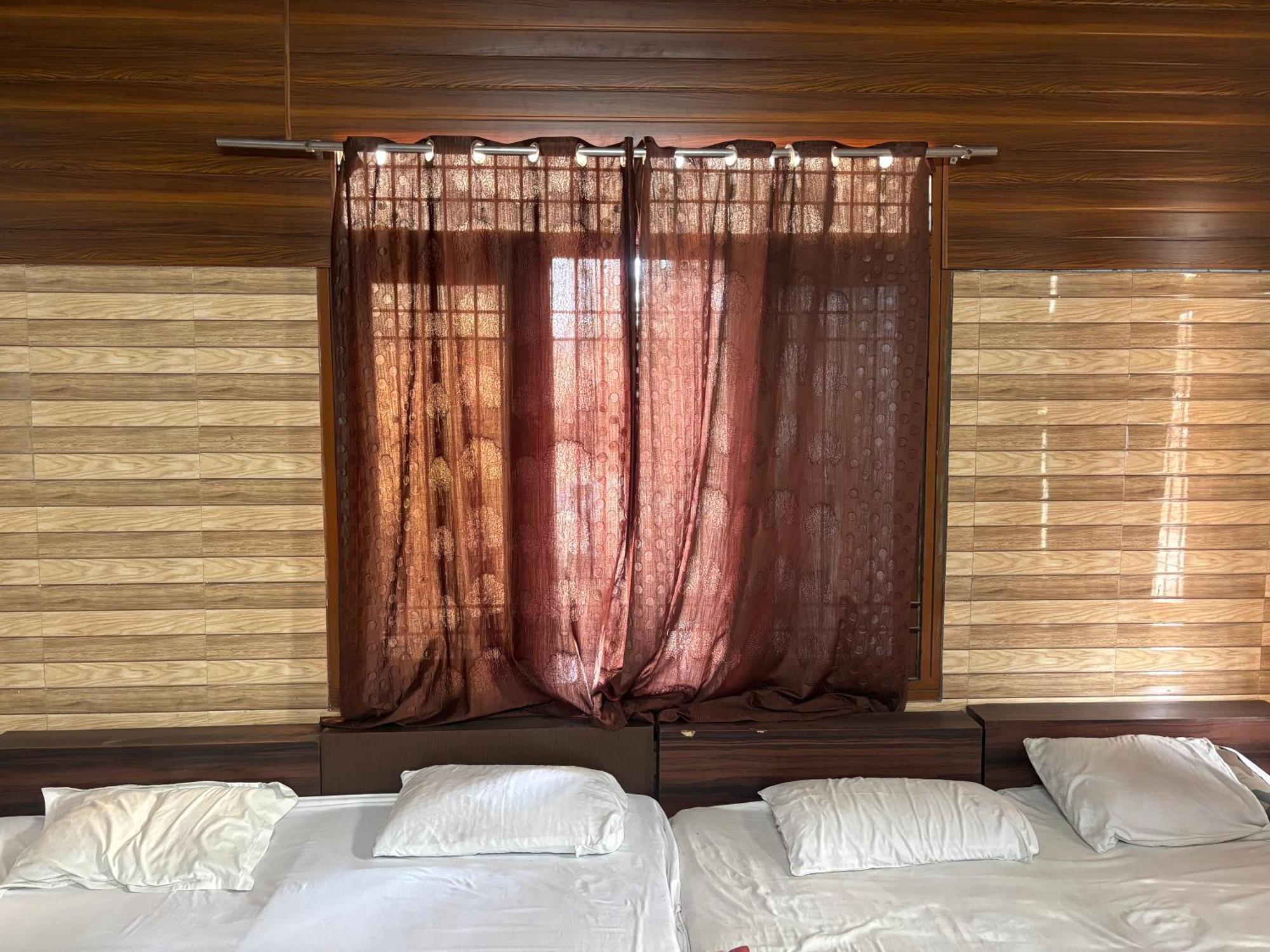 Sgh Guest House 마투라 외부 사진