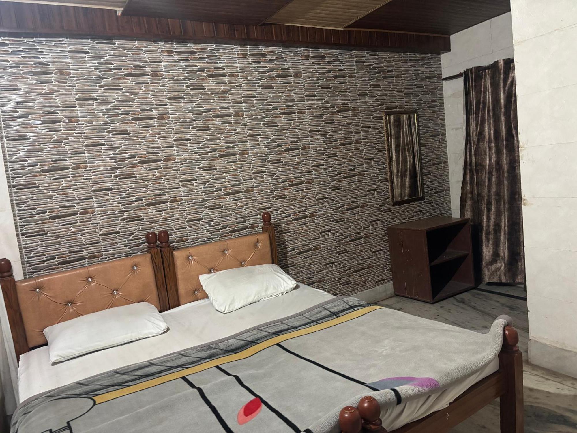 Sgh Guest House 마투라 외부 사진
