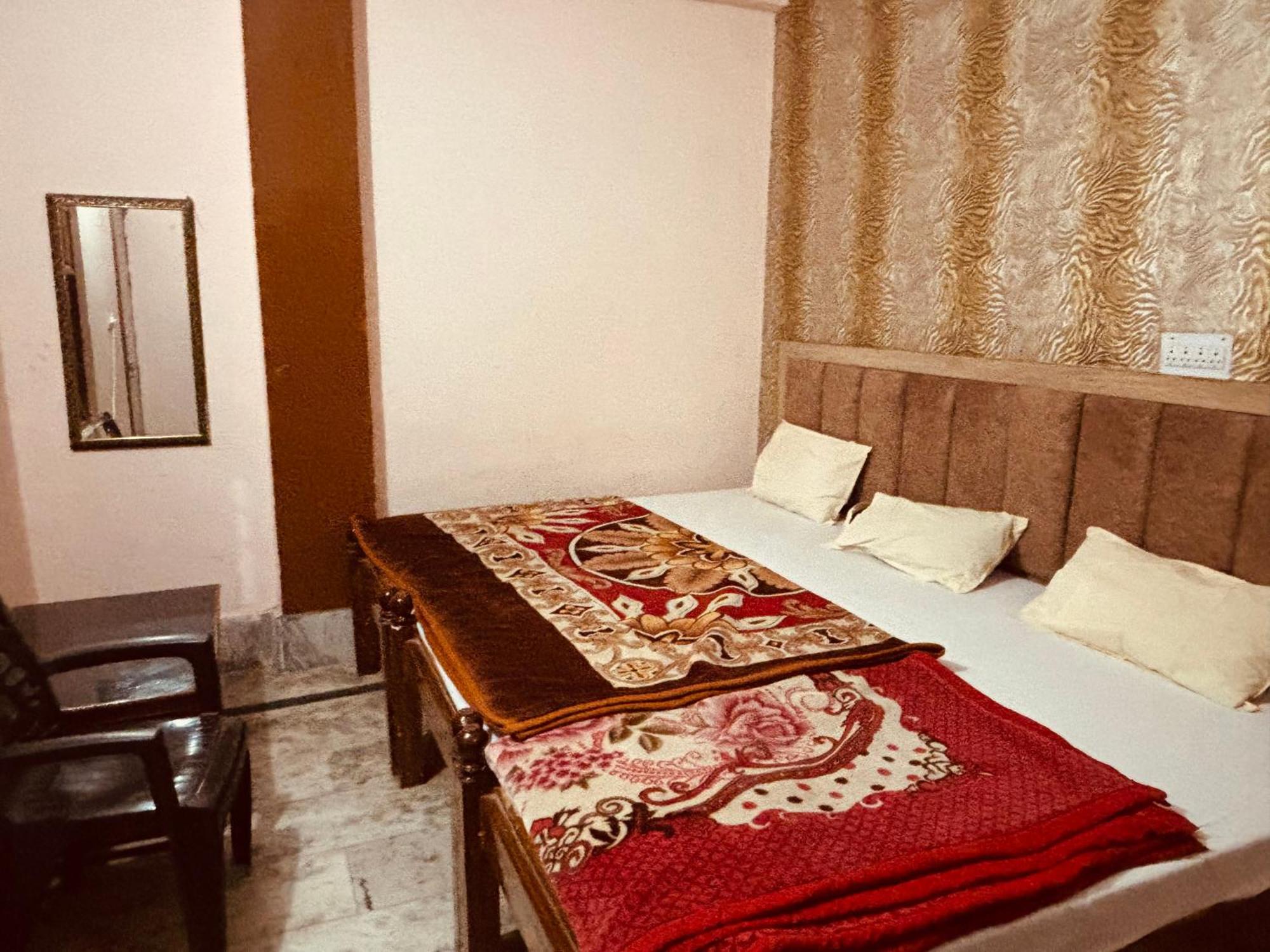 Sgh Guest House 마투라 외부 사진