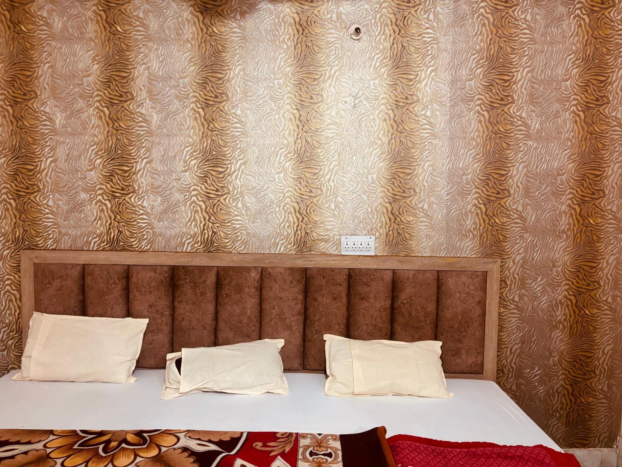 Sgh Guest House 마투라 외부 사진