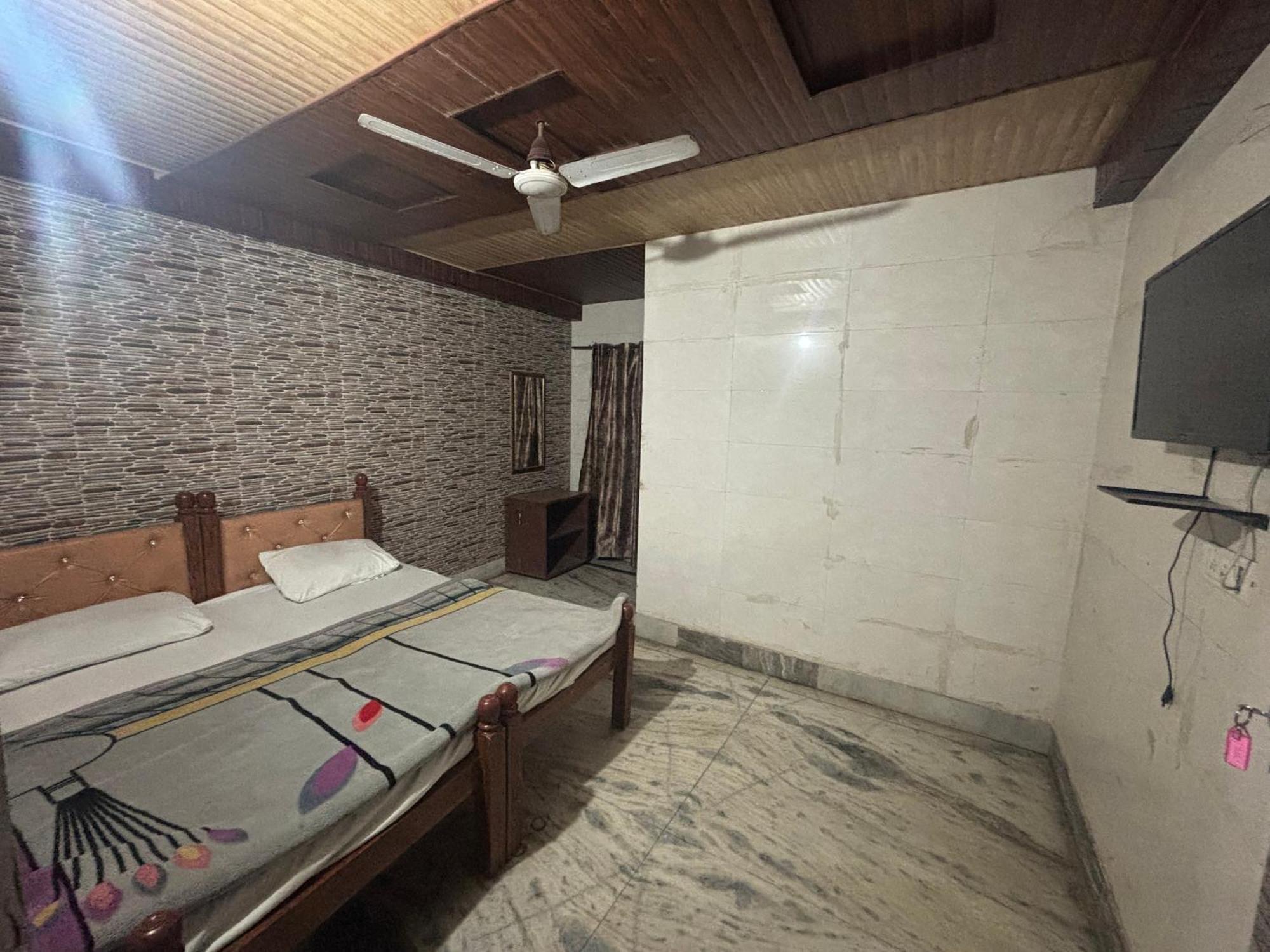 Sgh Guest House 마투라 외부 사진
